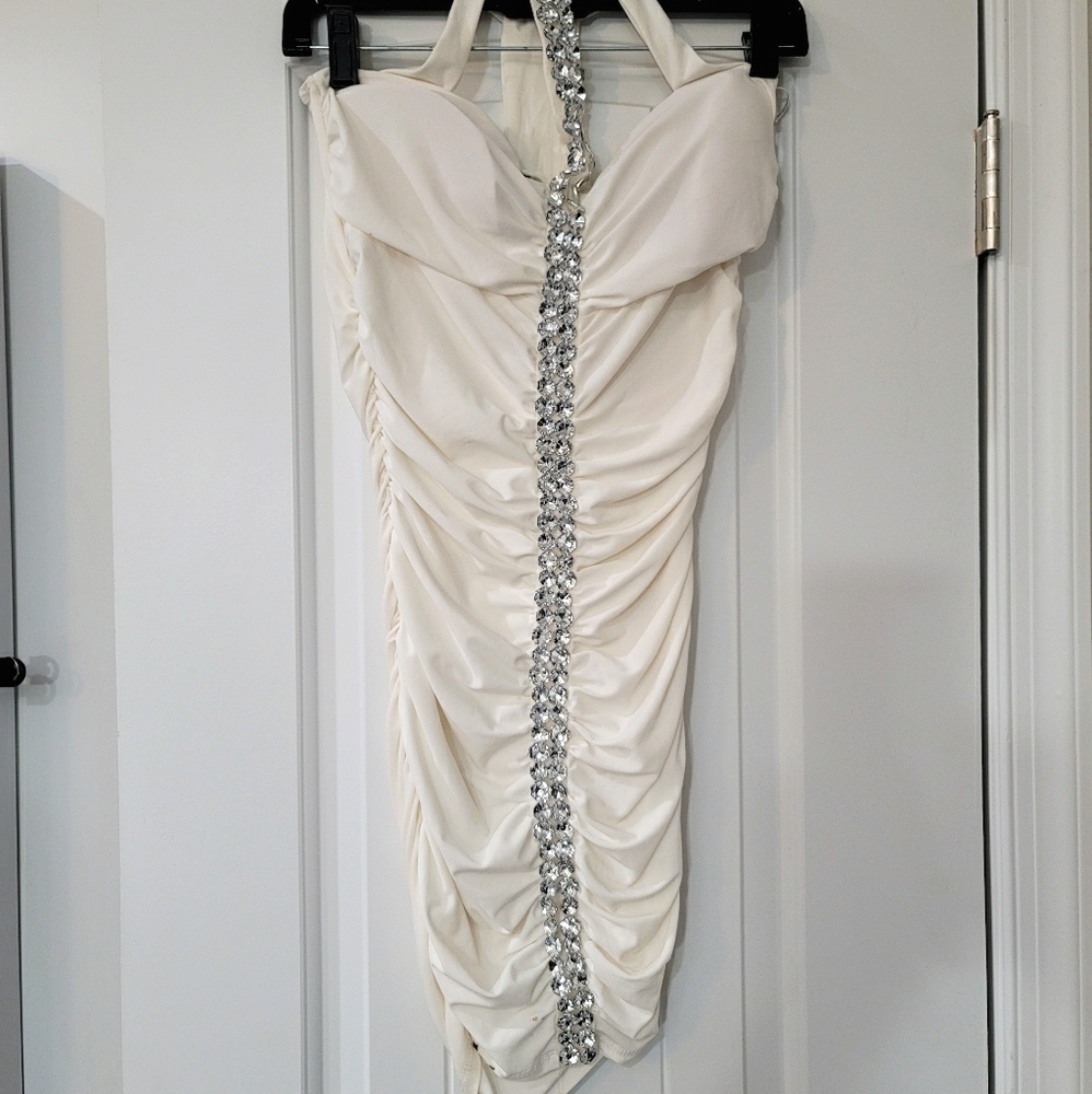 ‼️SOLD‼️ 
Stretchy Halter Dress w Faux Diamond Stones